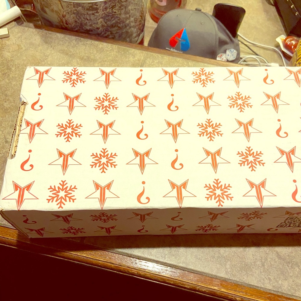 Jeffree Star Premium Mystery Box